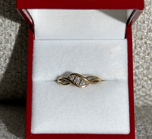 The Bella: 3-Diamond Solid Gold Ring