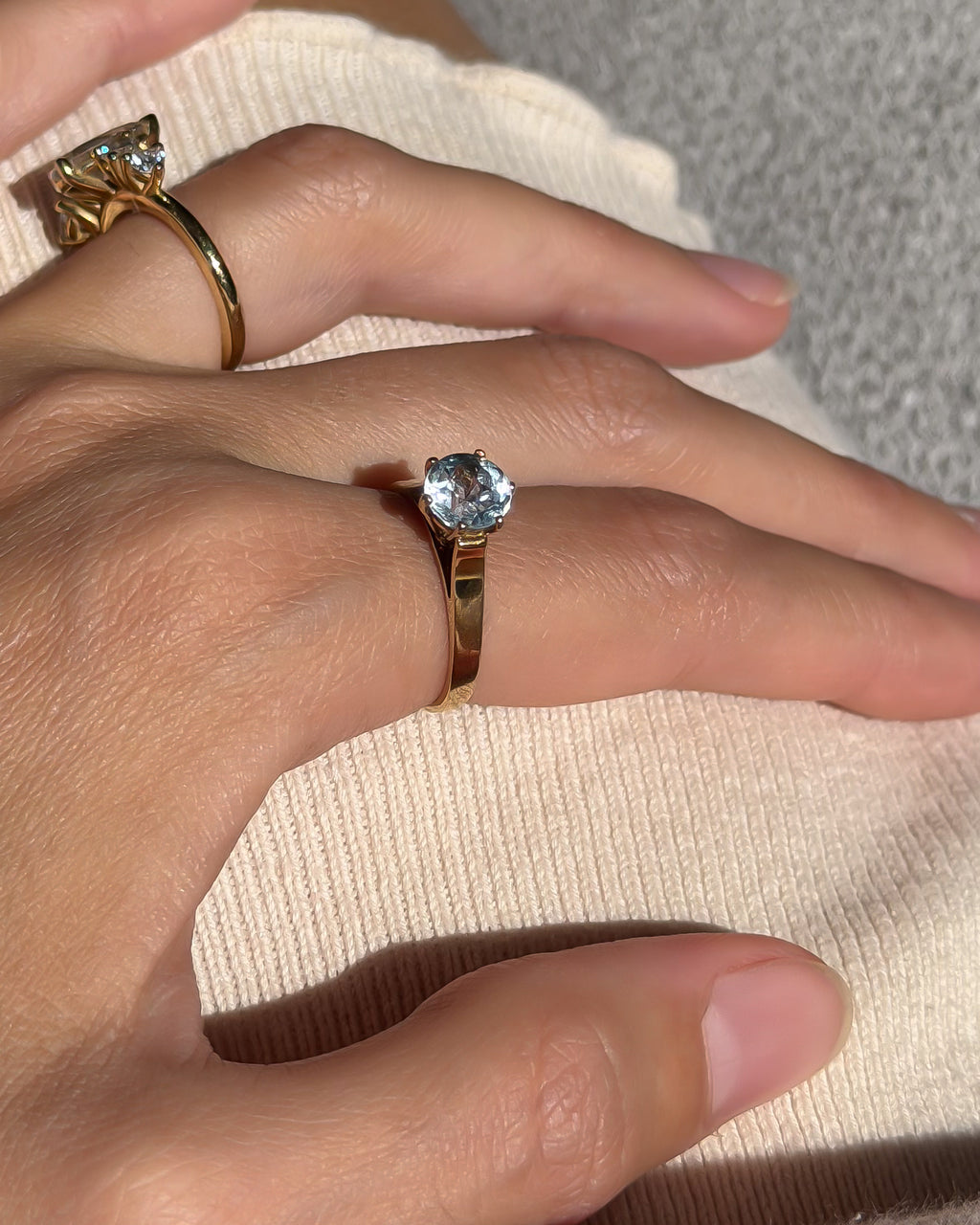 Natural Blue Topaz Solitaire Vintage Ring | 9ct Solid Gold