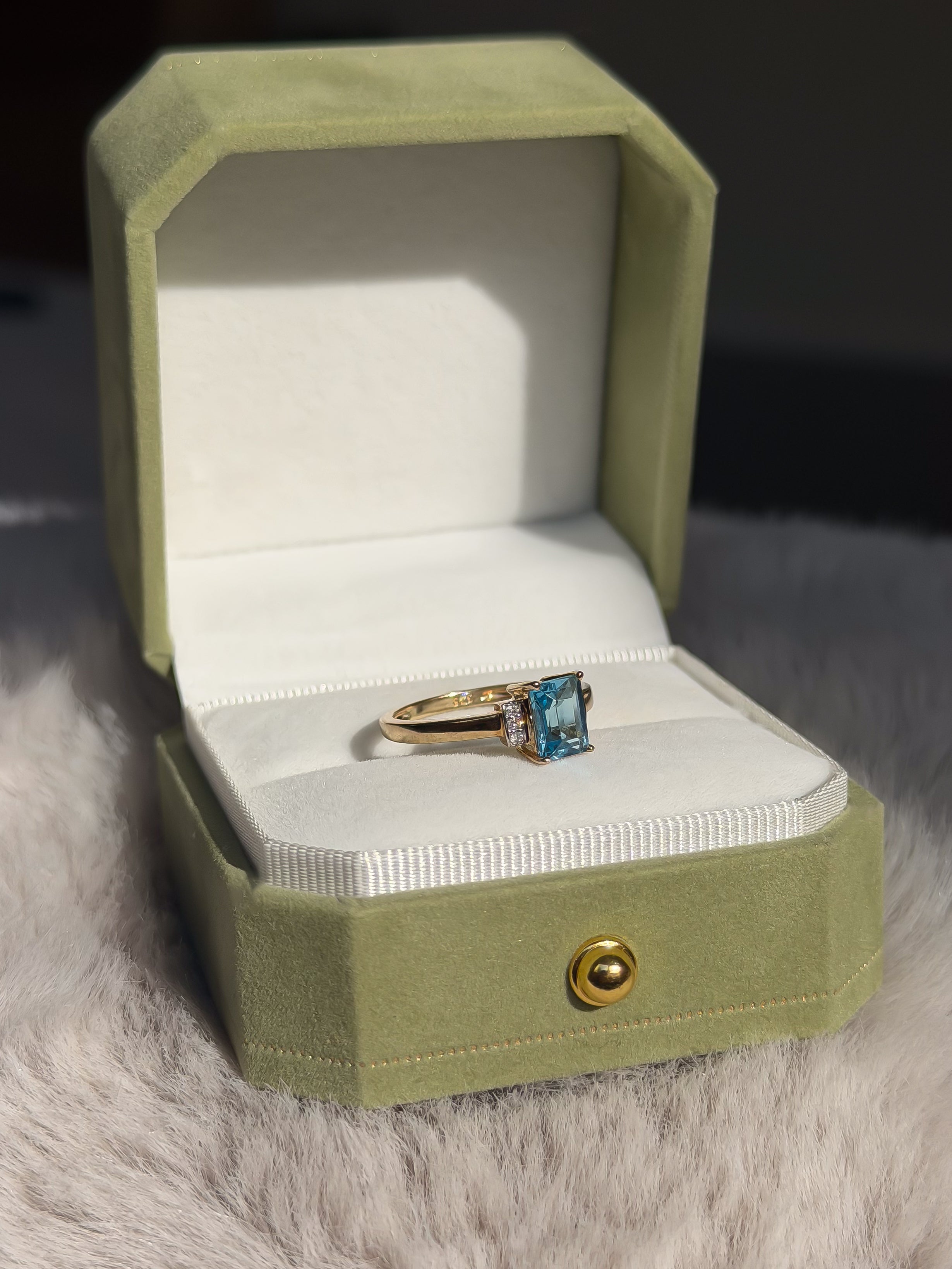 Natural Blue Topaz Diamond Vintage Ring | 9ct Solid Gold
