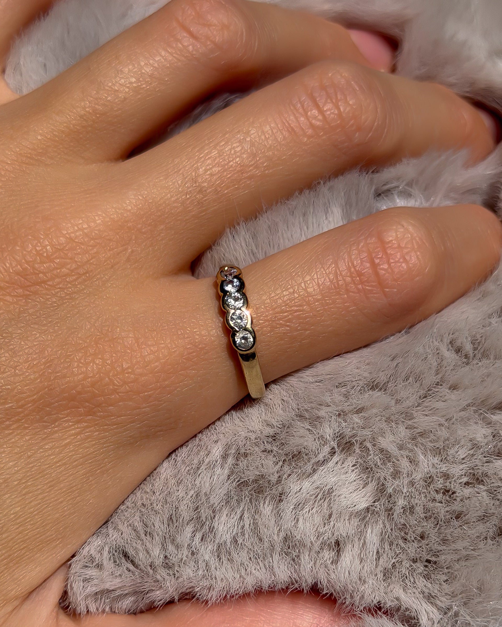 Rub-Over Set CZ Vintage Ring | 9ct Solid Gold