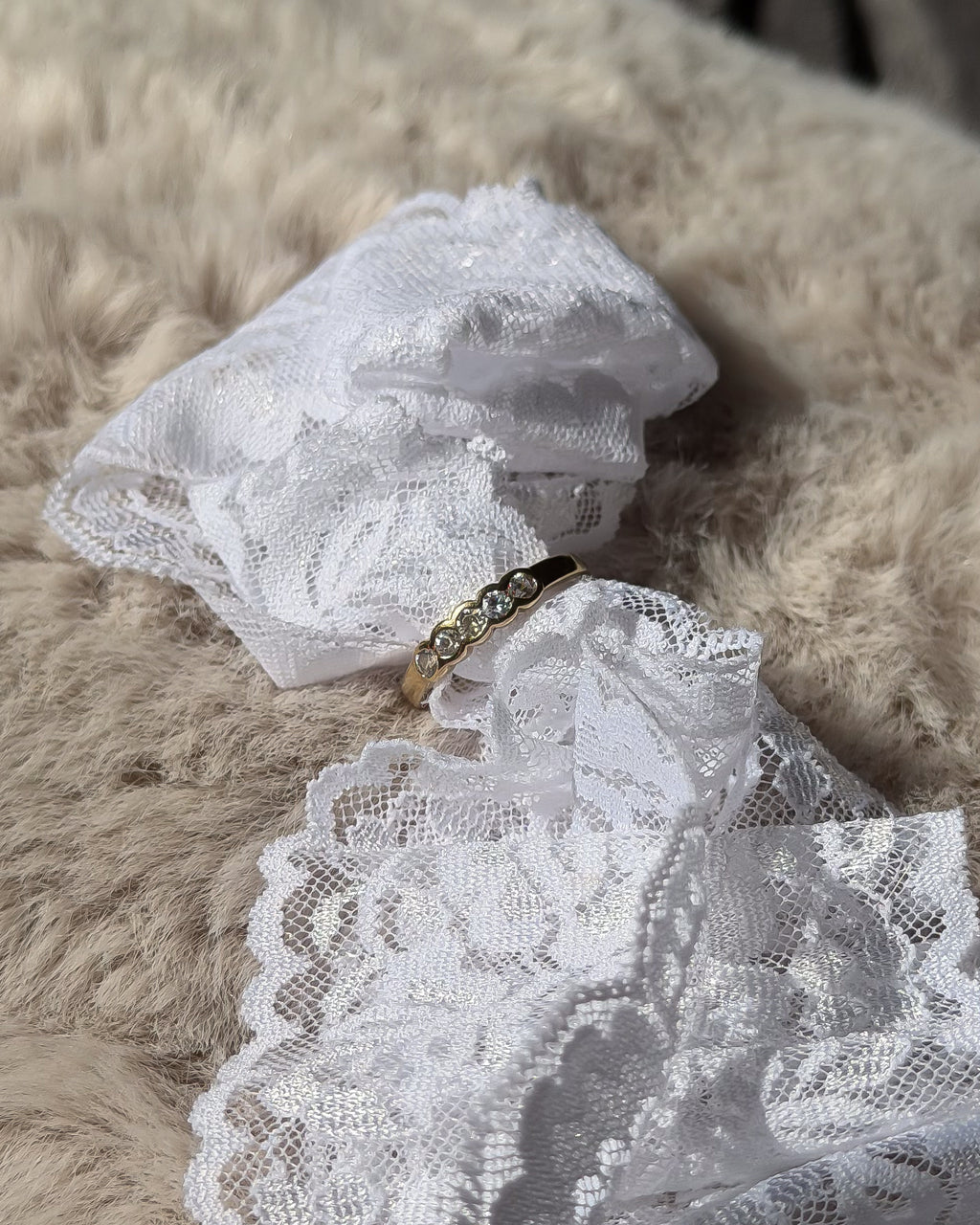 Rub-Over Set CZ Vintage Ring | 9ct Solid Gold