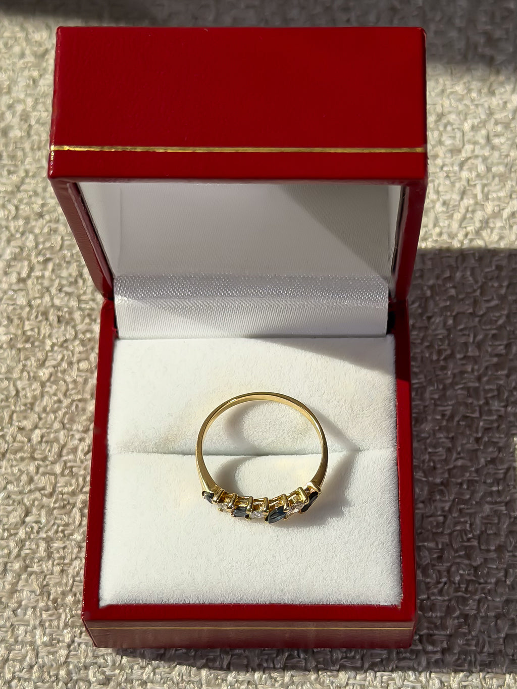 4 Natural Sapphire and 3 Natural Diamond Solid Gold Ring