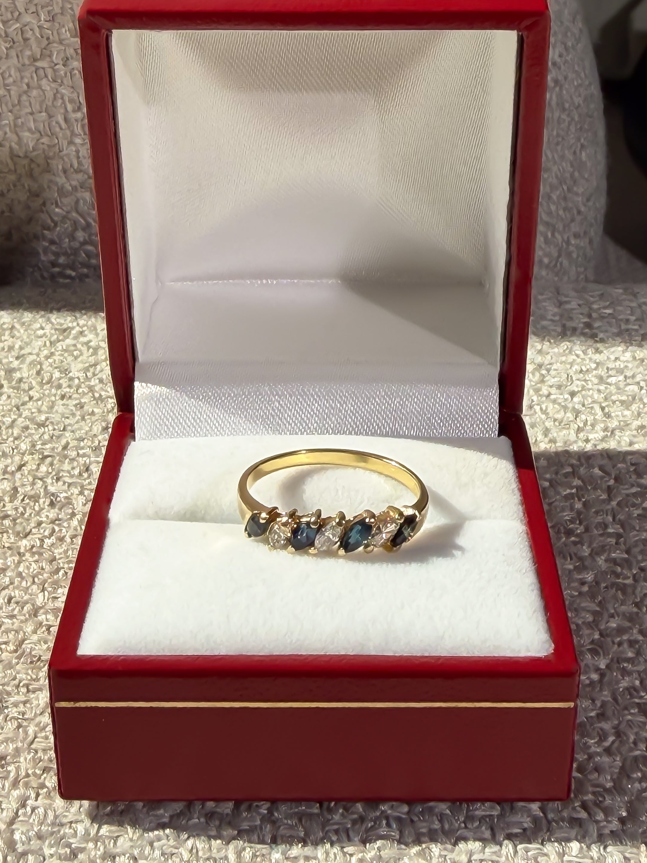 4 Natural Sapphire and 3 Natural Diamond Solid Gold Ring