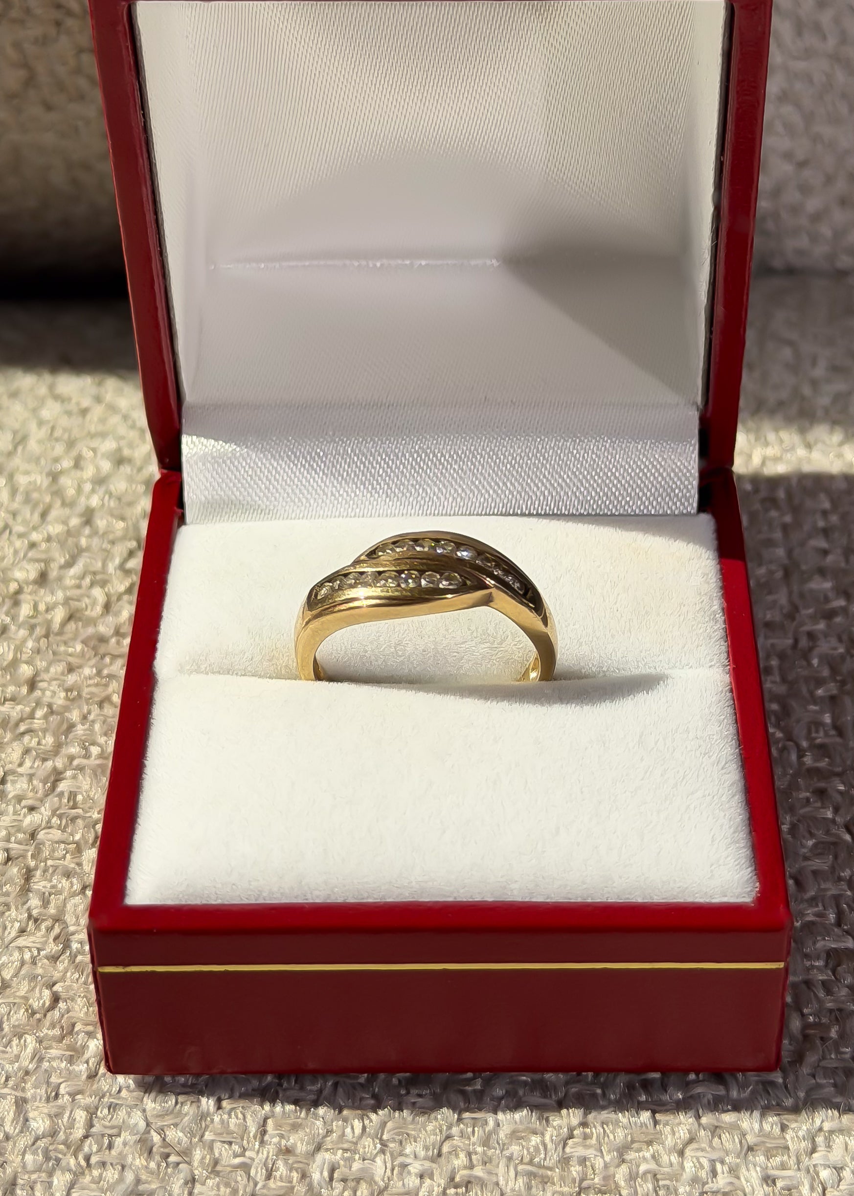 Natural 16 Diamond Solid Gold Ring