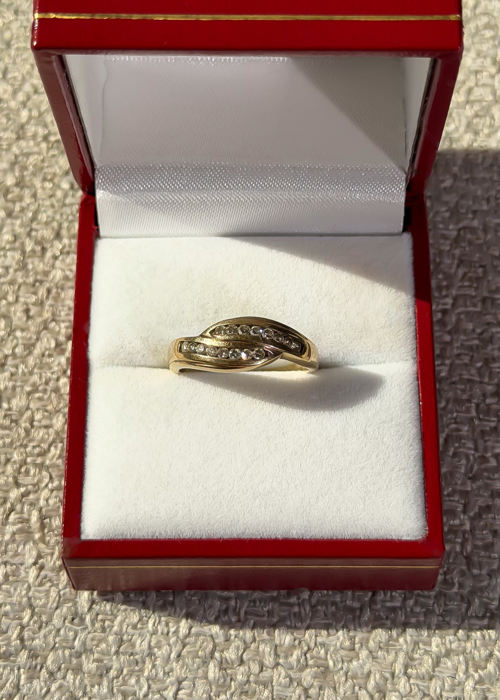 Natural 16 Diamond Solid Gold Ring