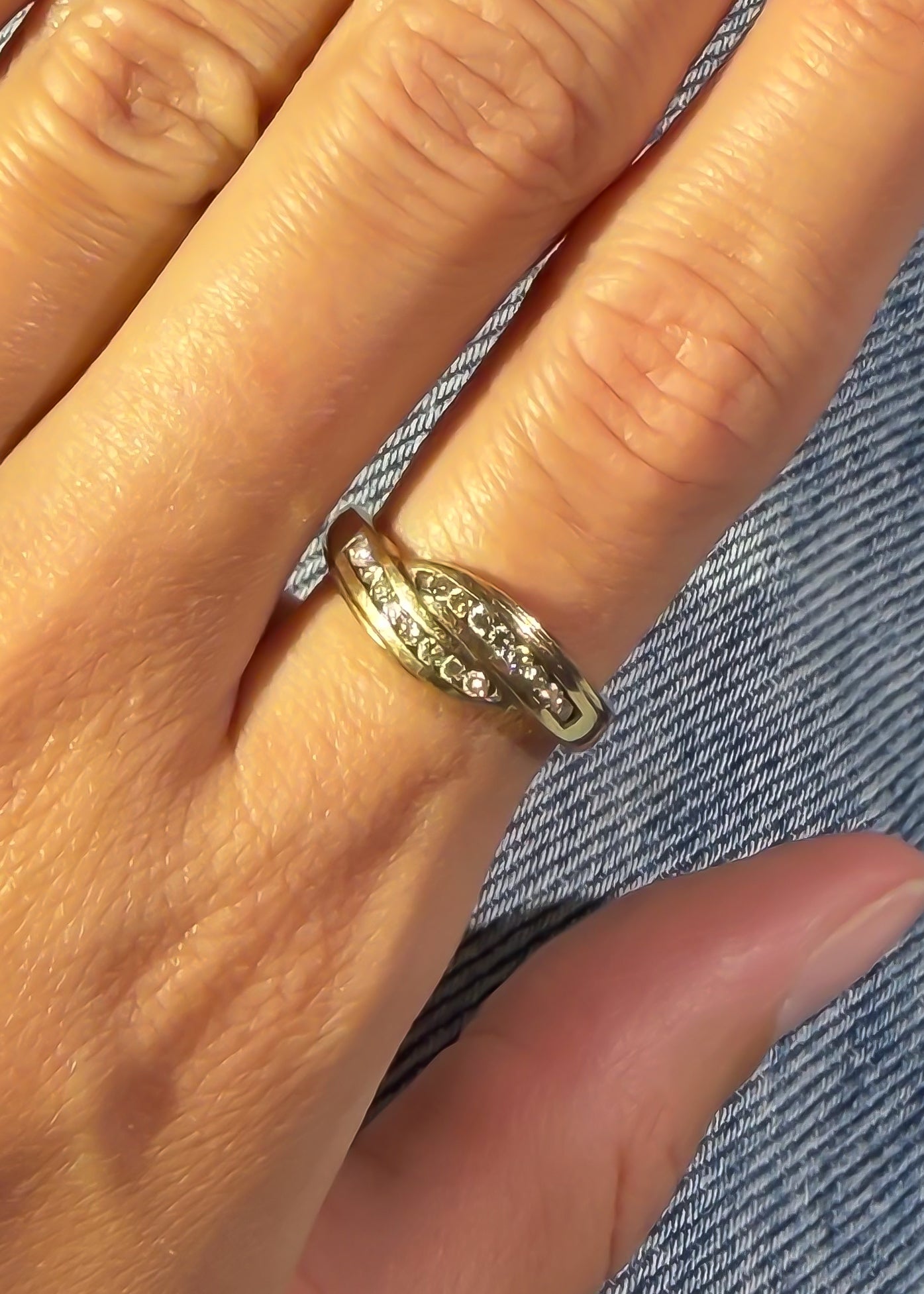 Natural 16 Diamond Solid Gold Ring