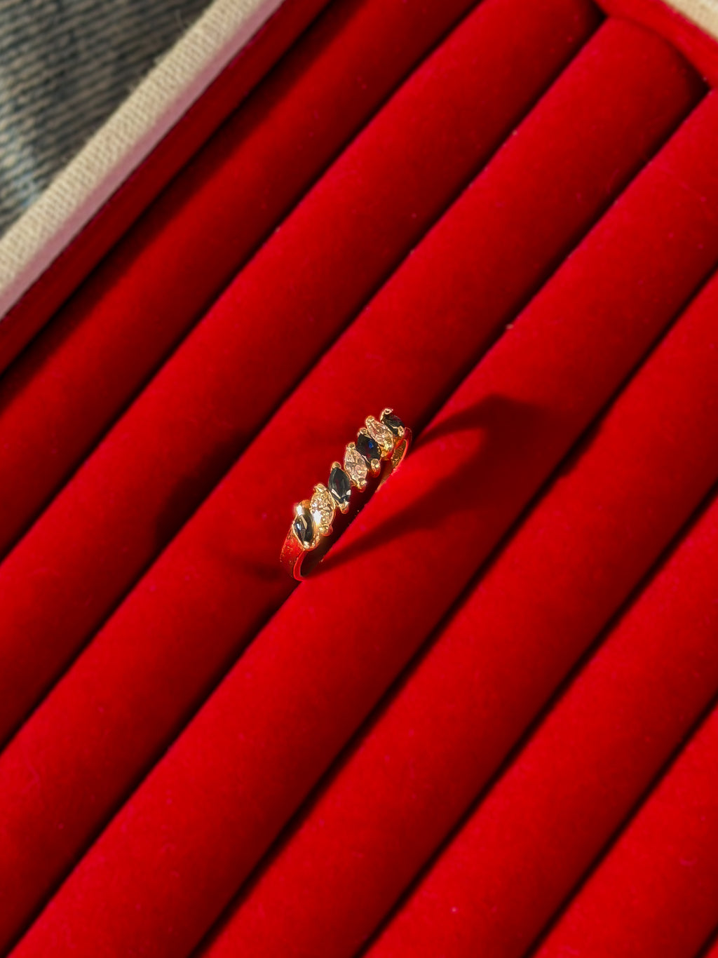 4 Natural Sapphire and 3 Natural Diamond Solid Gold Ring