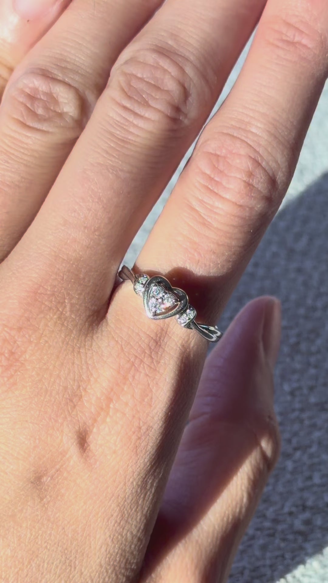 The Harper: 7-Diamond Heart White Gold Ring