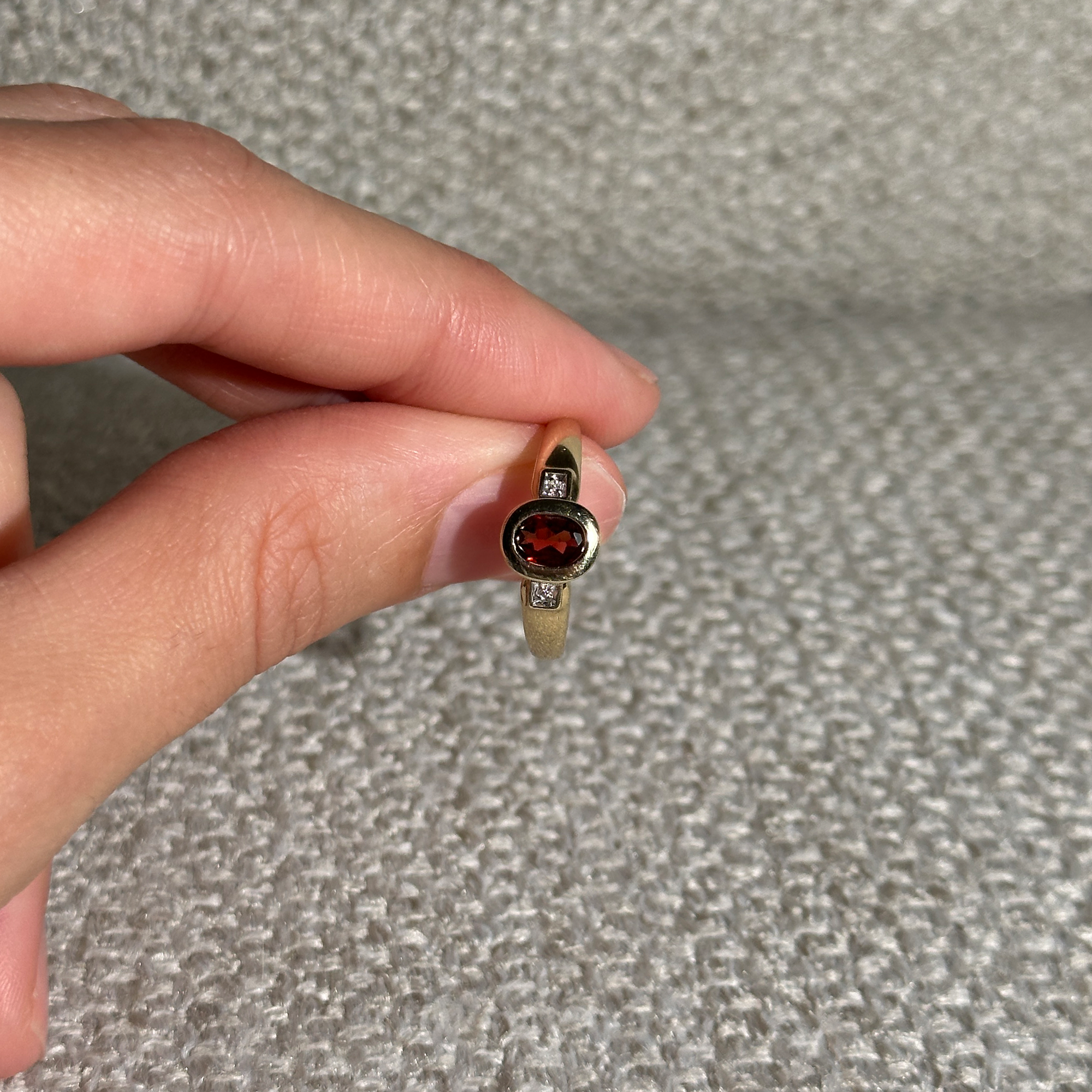 The Lucia: Garnet Stone Solid Gold Diamond Ring