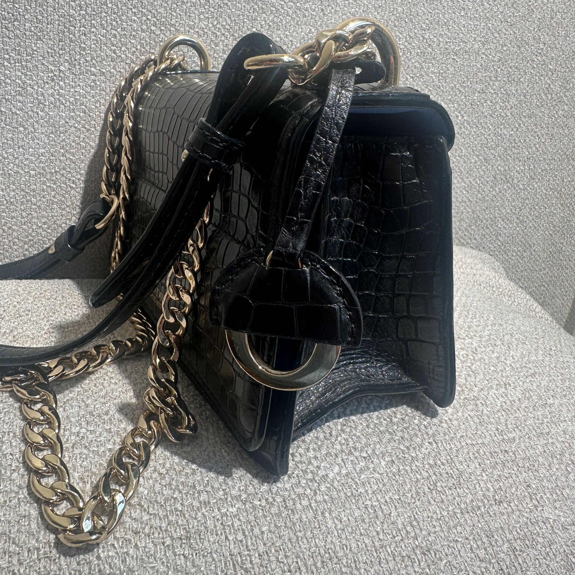 The Mary: Leather Oroton Handbag