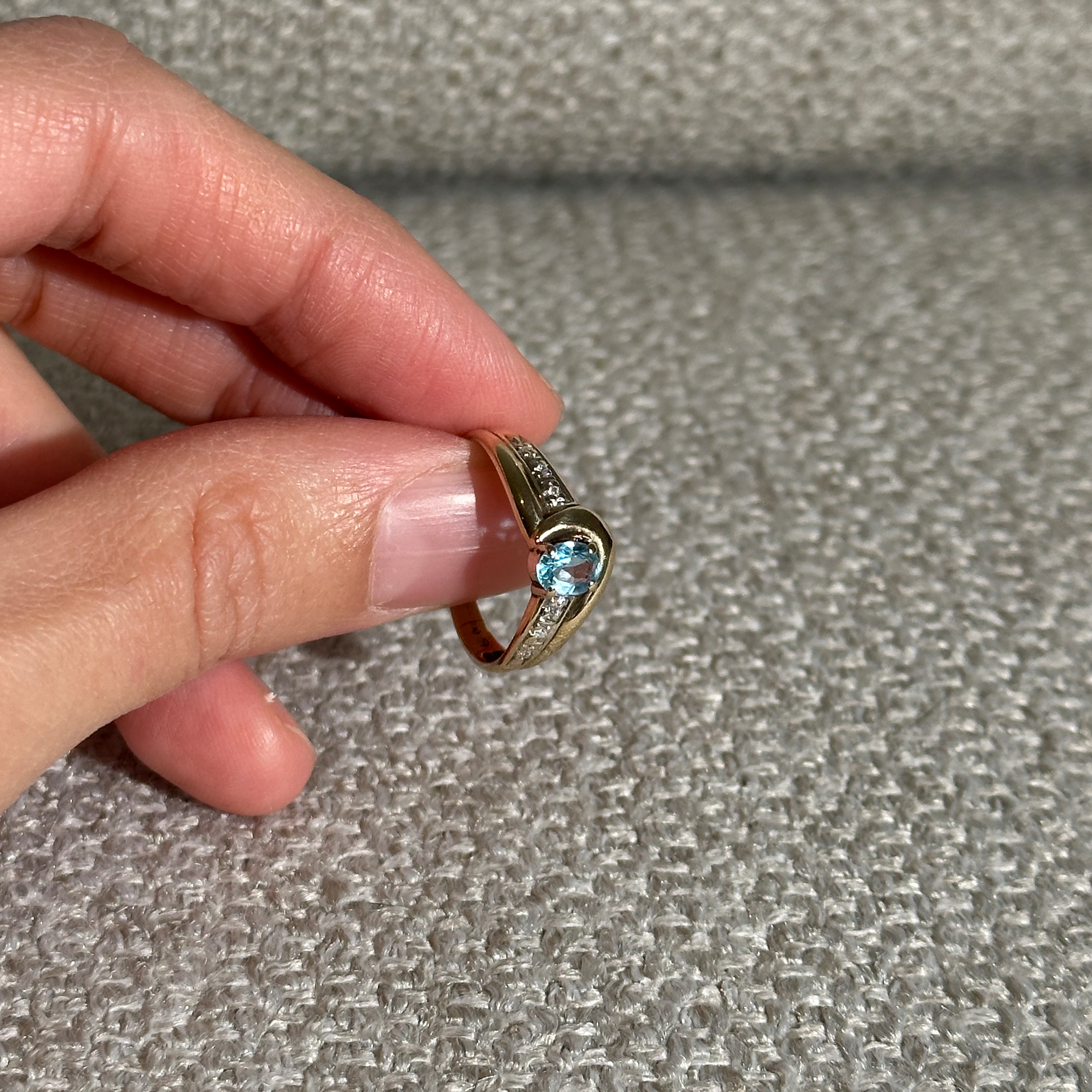 The Topaz Stone Solid Gold 6-Diamond Ring